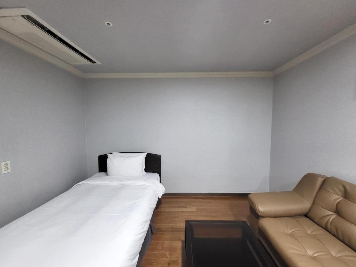 Ramada Hotel&Suites Seoul Namdaemun Seul Exterior foto