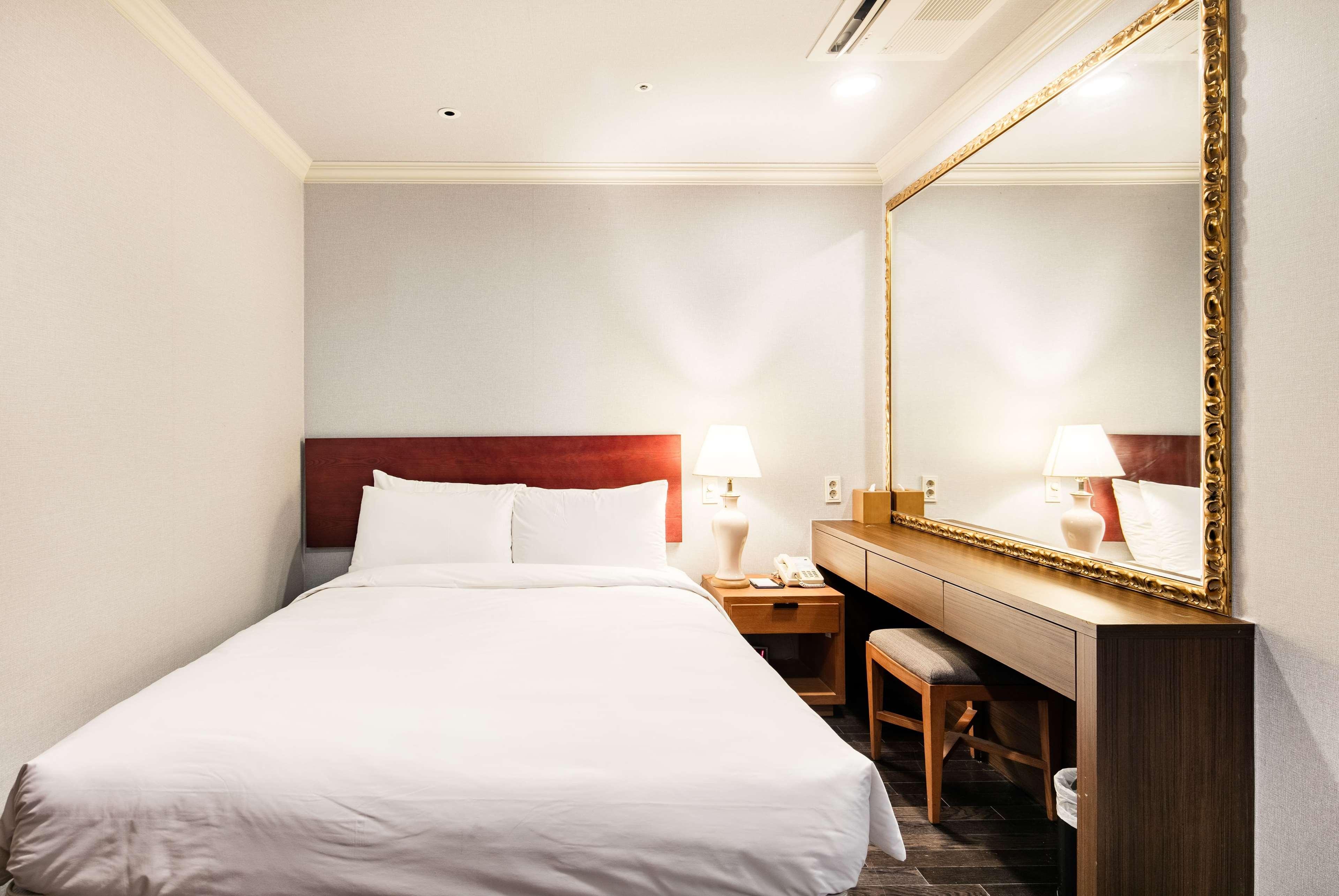 Ramada Hotel&Suites Seoul Namdaemun Seul Exterior foto