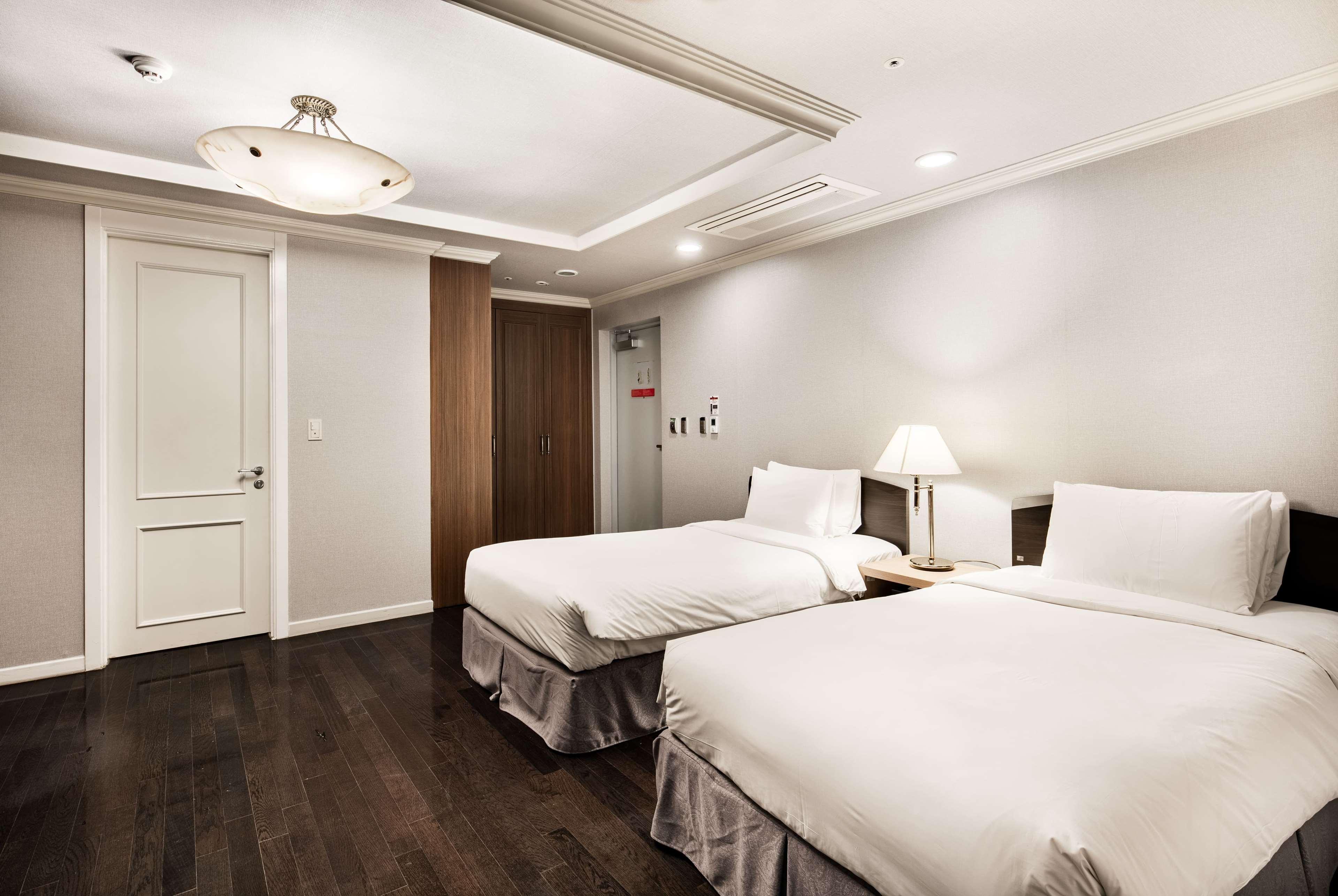 Ramada Hotel And Suites Seoul Namdaemun Exterior foto