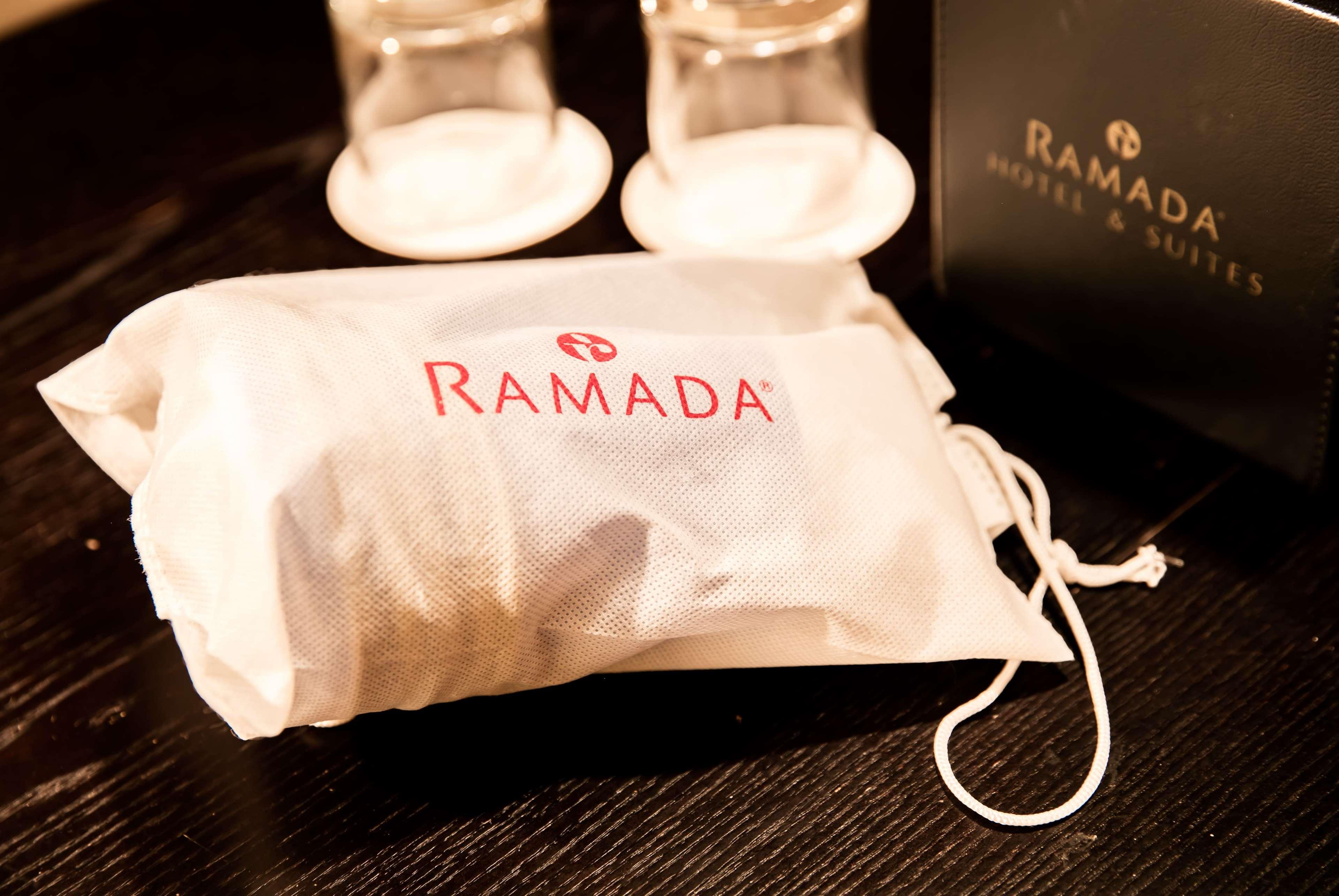 Ramada Hotel And Suites Seoul Namdaemun Exterior foto