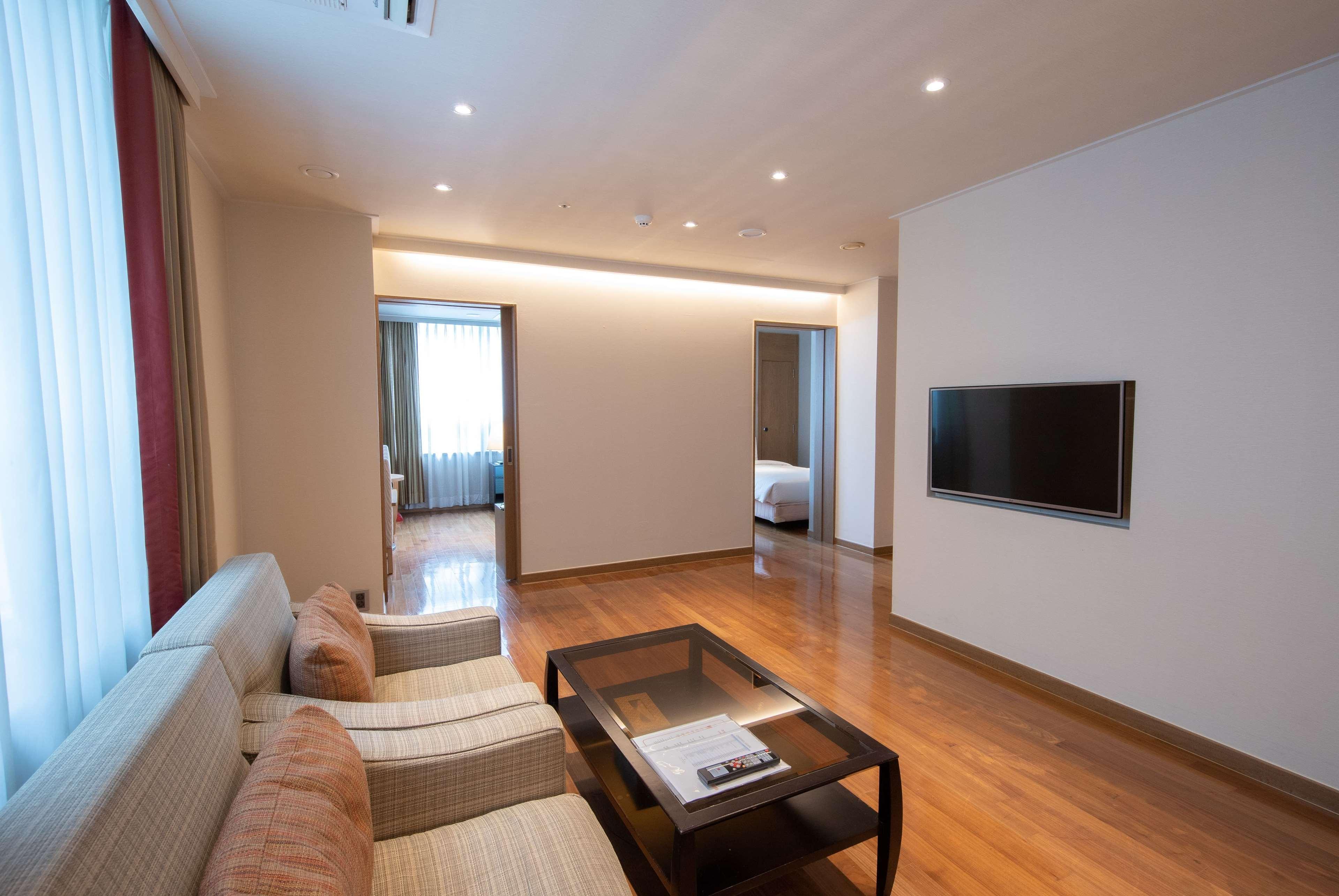 Ramada Hotel&Suites Seoul Namdaemun Seul Exterior foto