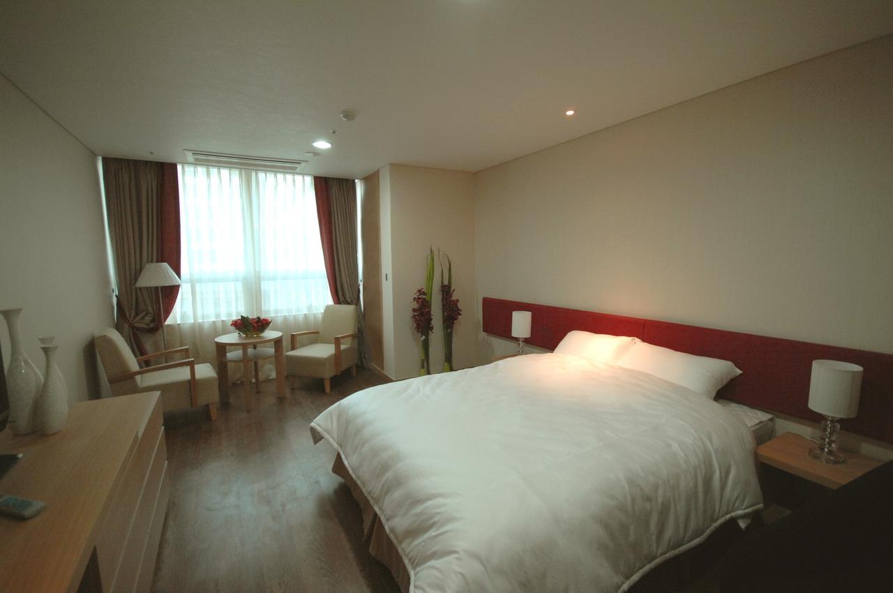 Ramada Hotel&Suites Seoul Namdaemun Seul Exterior foto